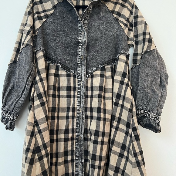 VICI, BNWOT, black plaid/denim mini dress or tunic, size xs. - Picture 2 of 4
